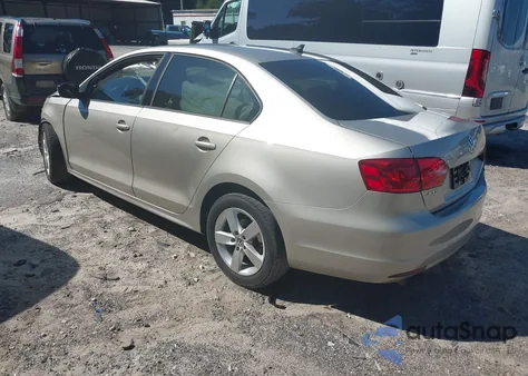 2014 Volkswagen Jetta 2.0L Tdi Value Edition from USA, damaged, VIN 3VWLL7AJ3EM293155